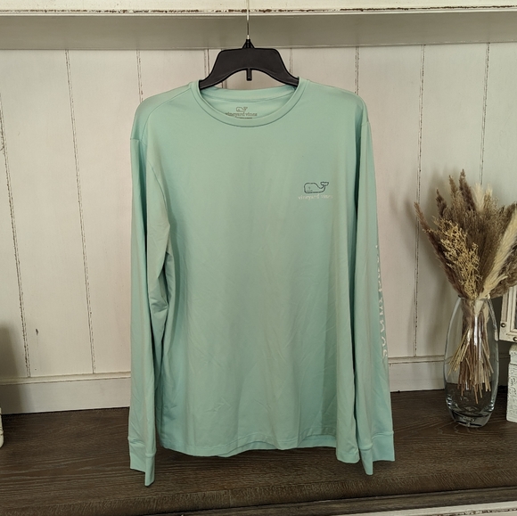 Vineyard Vines Other - Men's Vineyard Vines Performance Tshirt